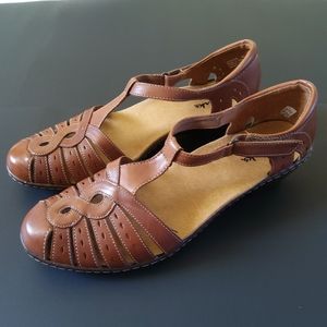 clarks wendy river sandal